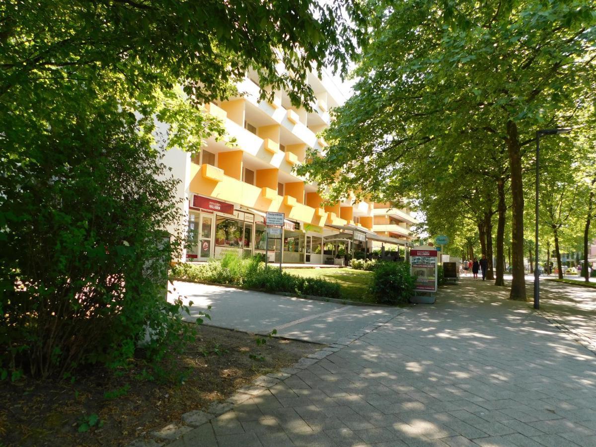 Zentral Hotel Bad Fussing Exterior photo